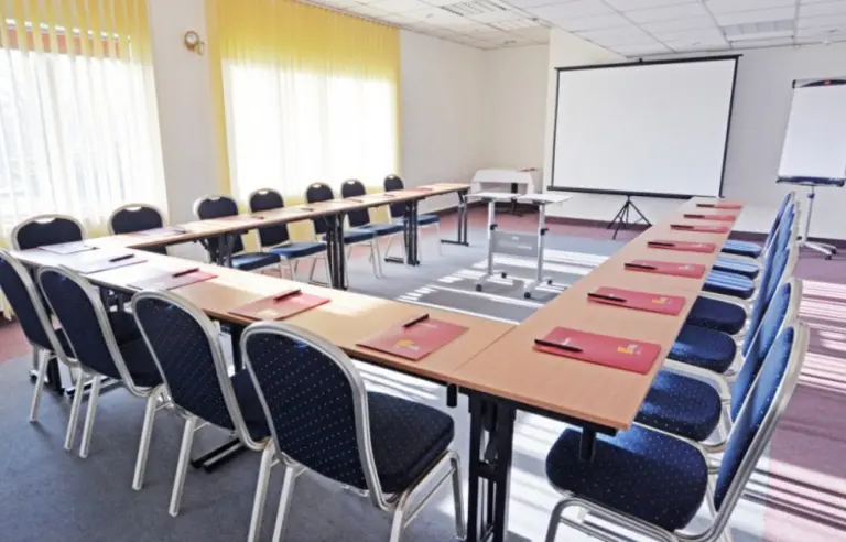 Hotel HP Park Poznań - zdjęcie 1