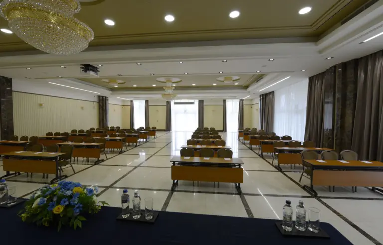 Haston City Hotel - photo 1