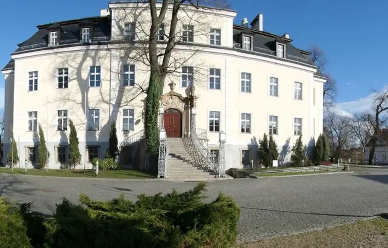 Międzynarodowe Centrum Konferencyjne Krzyżowa - zdjęcie 1