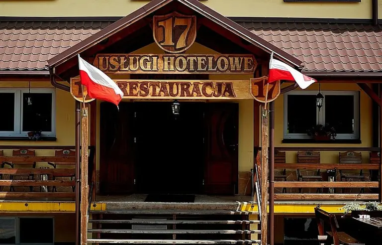 Usługi Hotelowe "17" - photo 1