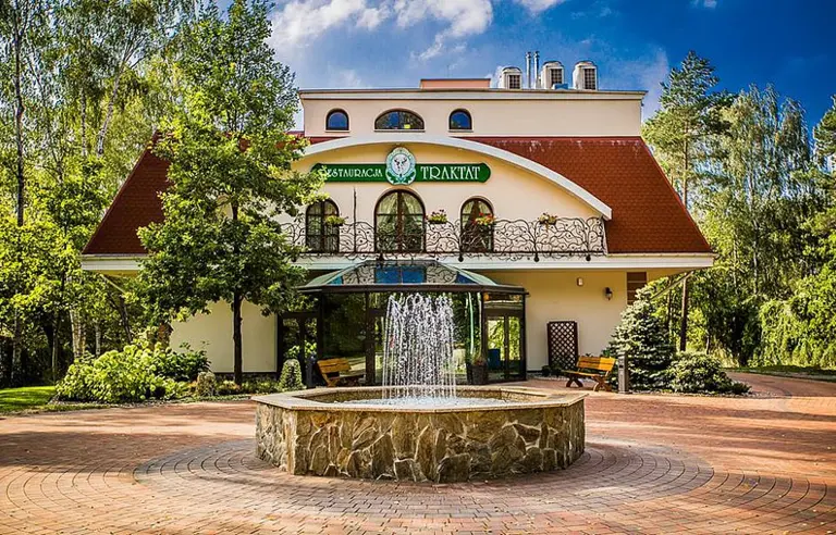 Restauracja Traktat - OBIEKT ZAMKNIĘTY - zdjęcie 1