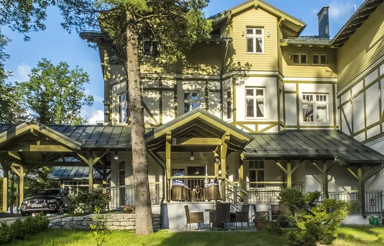 Hotel & Sound bossa nova Szklarska Poręba budynek