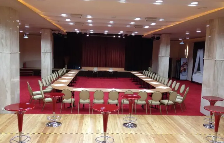 Hotel Imperium Pszczyna - zdjęcie 1