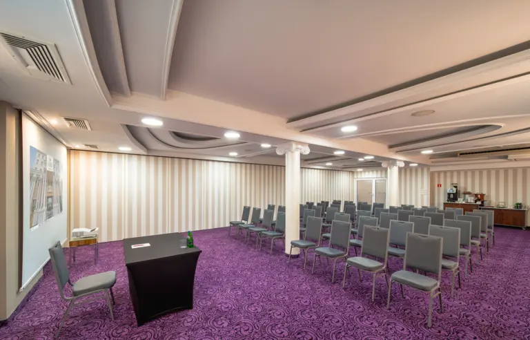 Lord Hotel Warsaw Airport - photo 1