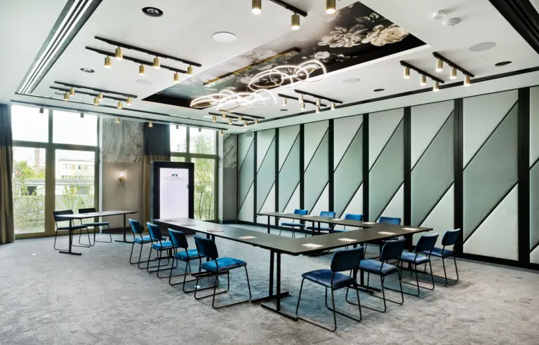 Hotel Moderno - photo 1