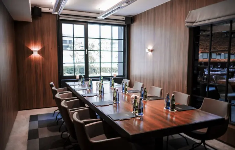 Stixx Bar & Grill - photo 1