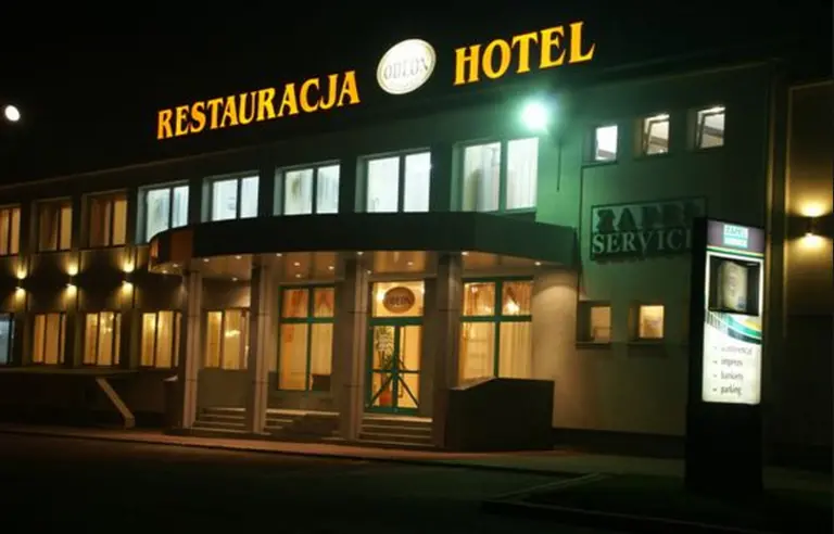 Hotel i Restauracja Odeon - photo 1