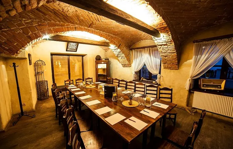 Hotel Piwnica Rycerska - zdjęcie 1