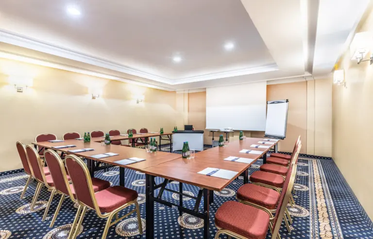 Hotel Windsor nad Zalewem Zegrzyńskim - photo 1