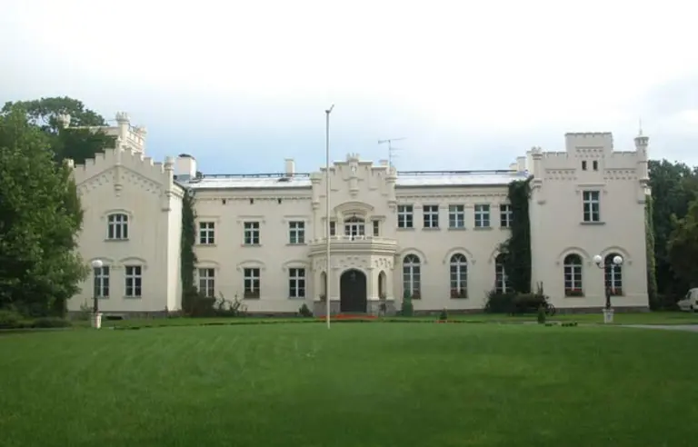 Pałac w Krześlicach - zdjęcie 1