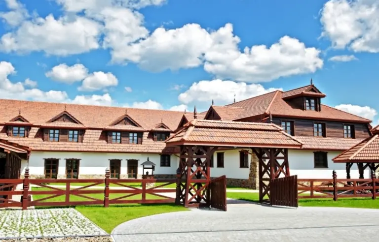 Chutor Kozacki w Dolinie Koni - photo 1