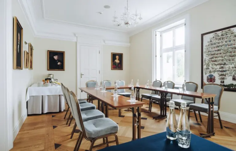 Hotel Pałac Romantyczny - photo 1