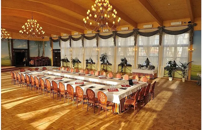 Zamek Dubiecko - photo 1