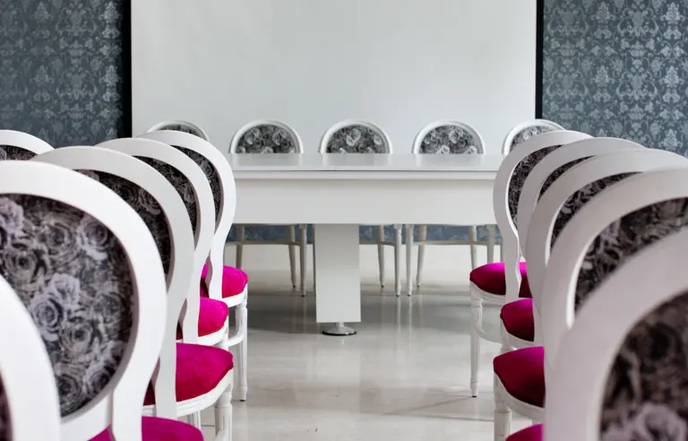 Sala Kominkowa, układ teatralny