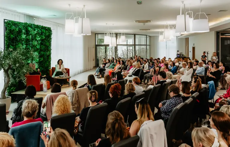 Aroma Stone Hotel - photo 1