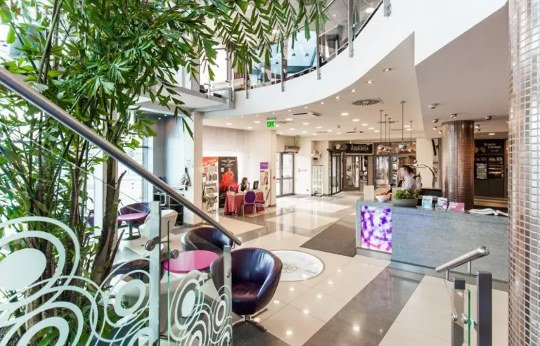 Galaxy Hotel - photo 1