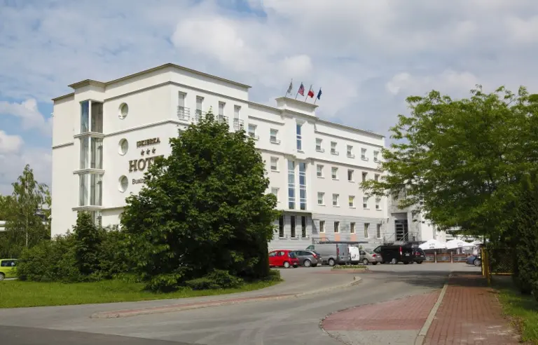 Hotel Iskierka Busines&Spa - photo 1
