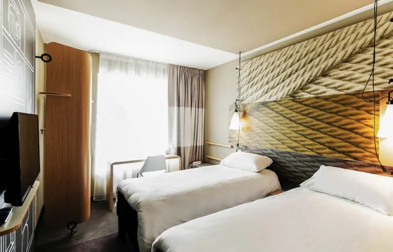 ibis Poznan Polnoc Poznan pokoj