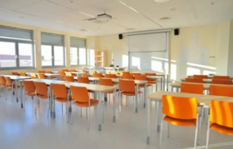 Regionalne Centrum Konferencyjne przy Uczelni Jana Wyżykowskiego - zdjęcie 1