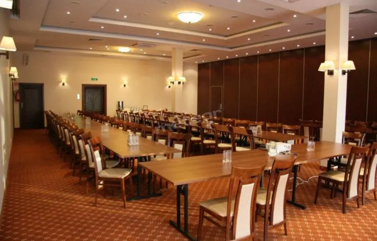 Hotel Chynów - zdjęcie 1