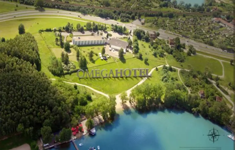 Omega Hotel - photo 1