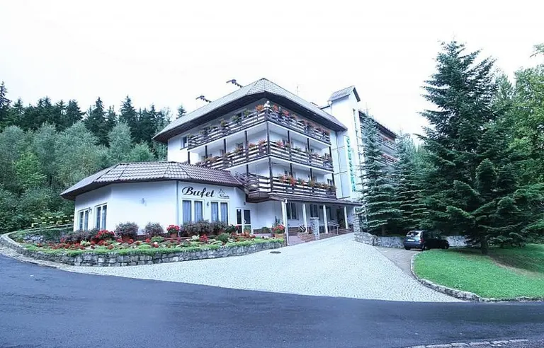 Górski Kompleks Turystyczny Czeszka i Słowaczka - photo 1