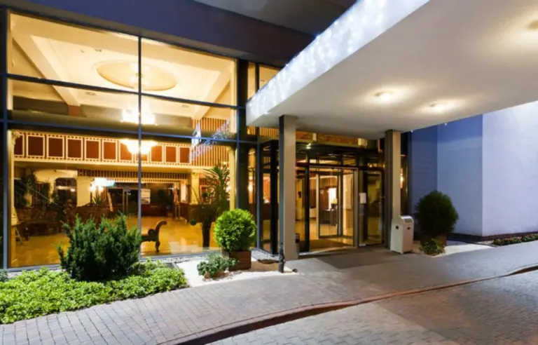 Jasek Premium Hotel Wrocław - zdjęcie 1