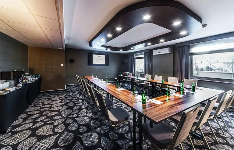 Airport Hotel Okęcie - photo 1