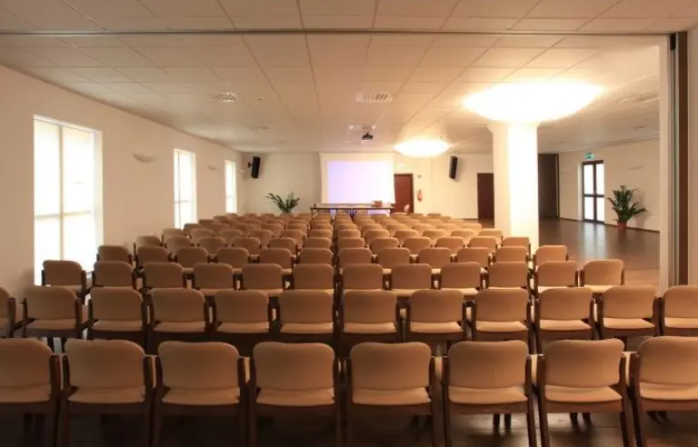 Centrum Sportu i Rekreacji OLENDER w Wielkiej Nieszawce koło Torunia - zdjęcie 1