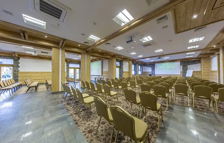 Hotel Toporów - photo 1