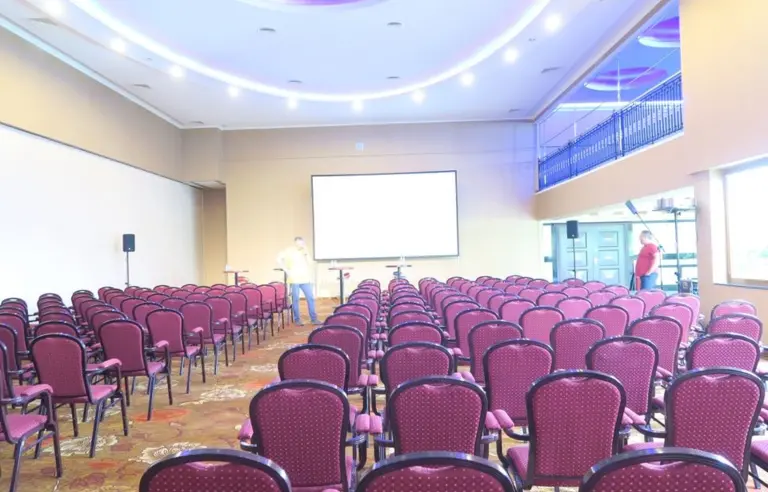 Hotel Gołębiewski Mikołajki - photo 1