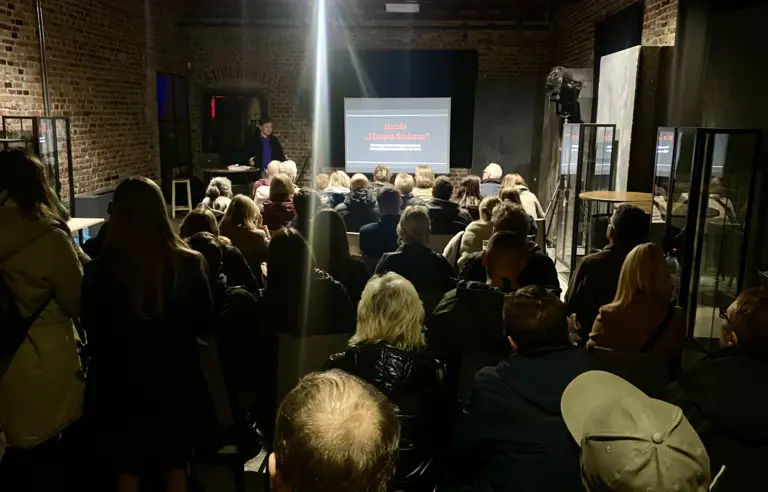 Salka wykładowa - prezentacja