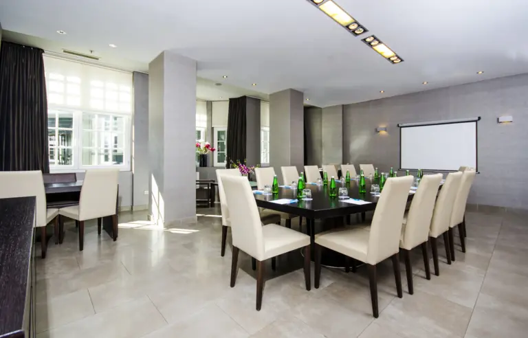 Hotel NH Poznań - zdjęcie 1