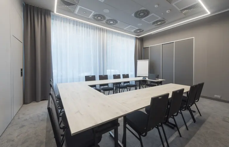 Hampton by Hilton Poznan Old Town - zdjęcie 1