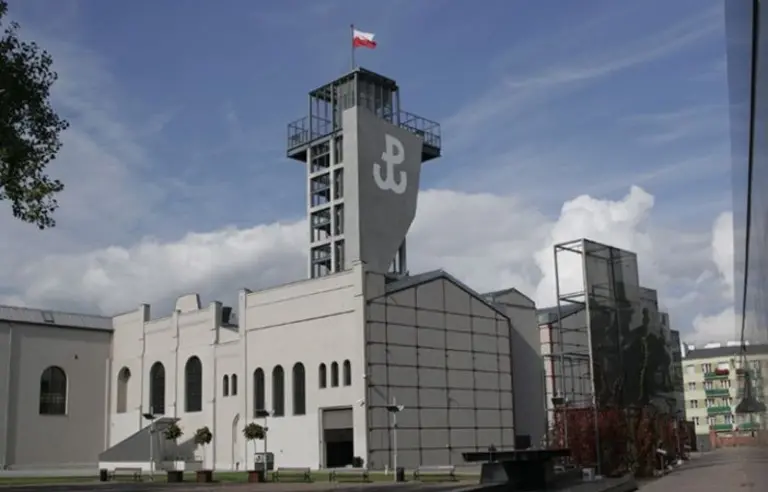 Muzeum Powstania Warszawskiego - zdjęcie 1