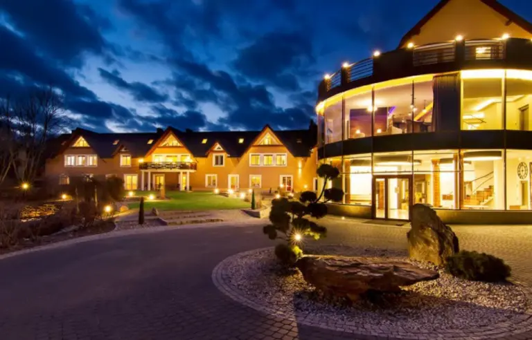 Hotel Pory Roku Pokrzydowo - photo 1