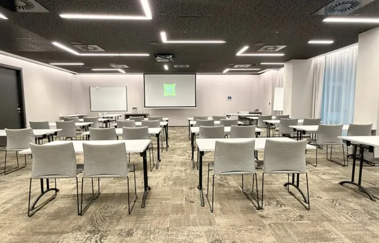 ibis Styles Warszawa City sala konferencyjna duża