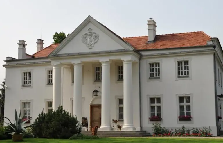 Hotel Pałacowa - photo 1