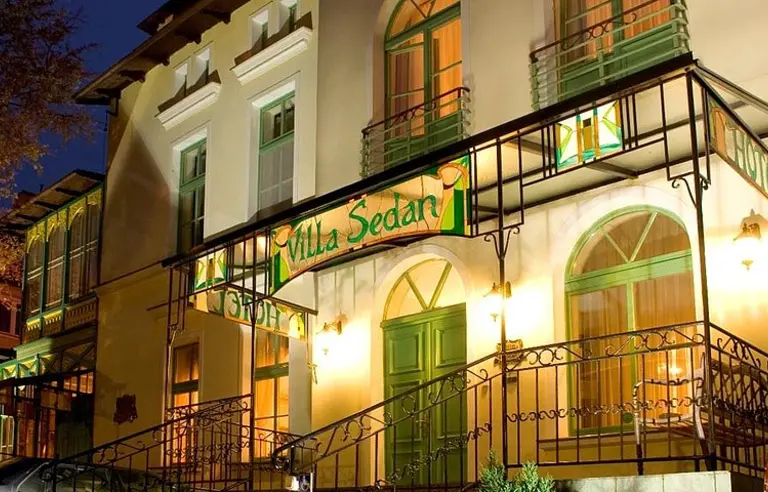 Villa Sedan - photo 1