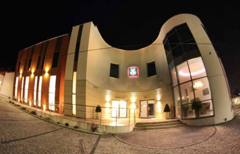 Hotel Irys - OBIEKT ZAMKNIĘTY - zdjęcie 1