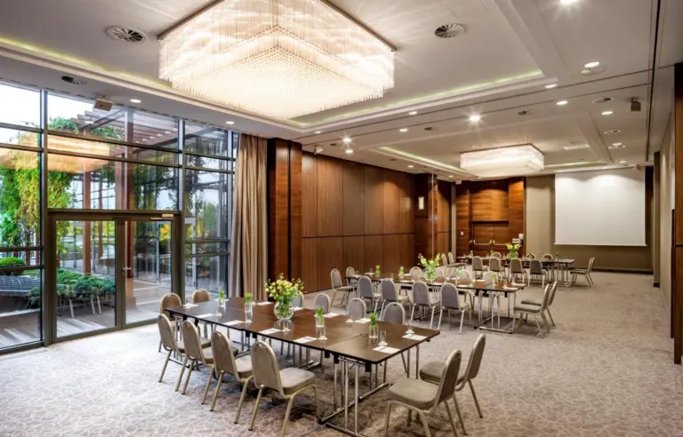 Hotel Warszawianka Centrum Kongresowe - photo 1