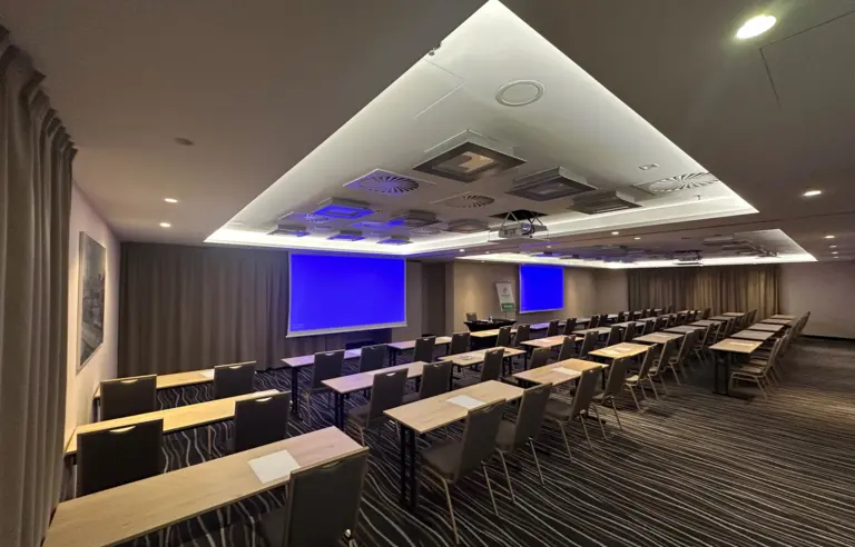 Holiday Inn Łódź - photo 1