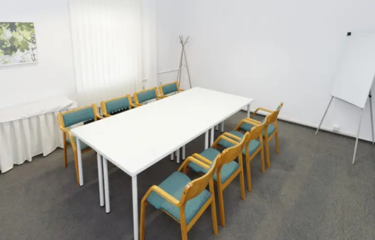 Centrum Żoliborz Plac Inwalidów 10 - photo 1