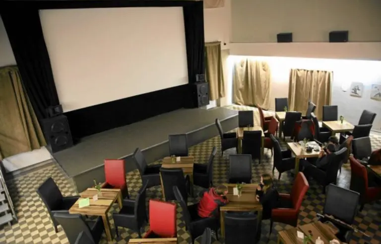 Kinokawiarnia Stacja Falenica - zdjęcie 1