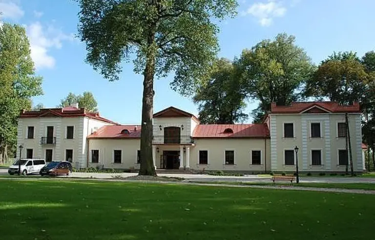 Dworek Korytków - zdjęcie 1