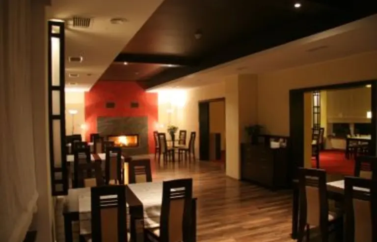 Hotel Górski - OBIEKT ZAMKNIĘTY - zdjęcie 1