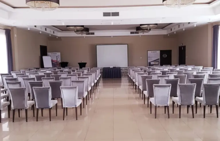 Centrum Konferencyjno-Szkoleniowe Malinowy Dwór - photo 1