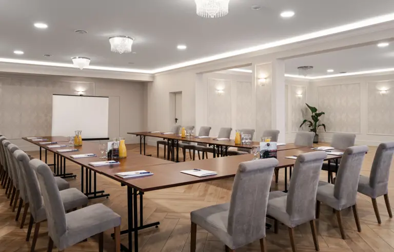 Hotel Zameczek Książ Wielki - zdjęcie 1