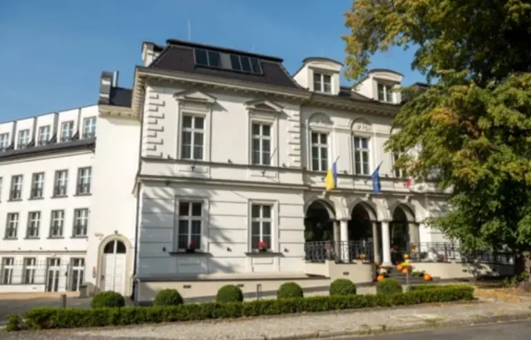 Hotel Red Baron Swidnica