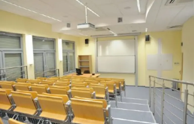 Regionalne Centrum Konferencyjne przy Uczelni Jana Wyżykowskiego - zdjęcie 1